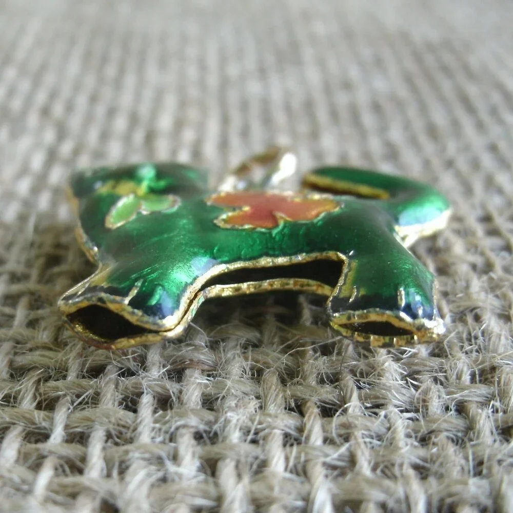 Green Floral Cloisonne Cat Goldtone Pendant - Picture 3 of 9